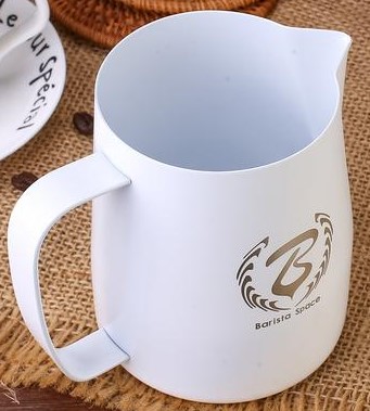 BS F26	Pitcher 	600	ML 	Teflon Matt White